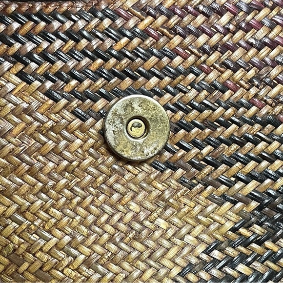 VINTAGE 80s Handmade Leather and Rattan Woven Crossbody Bag - Picture 8 of 14